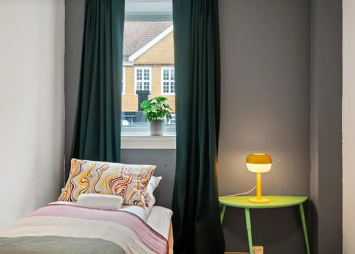 Budgetel- Kong Oscarsgate 44 *